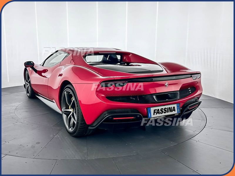 Ferrari 296 Coupé usata a Milano (5)