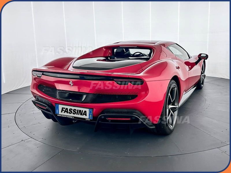 Ferrari 296 Coupé usata a Milano (7)