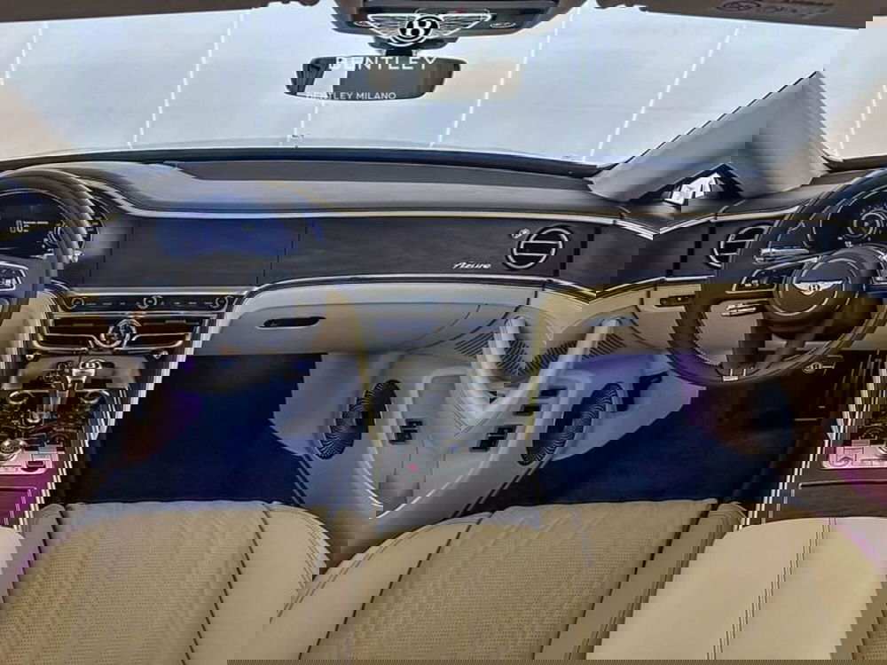 Bentley Flying Spur nuova a Milano (11)