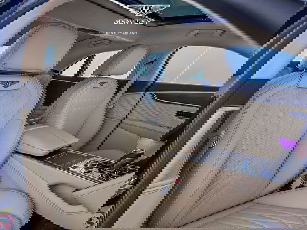 Bentley Flying Spur nuova a Milano (17)