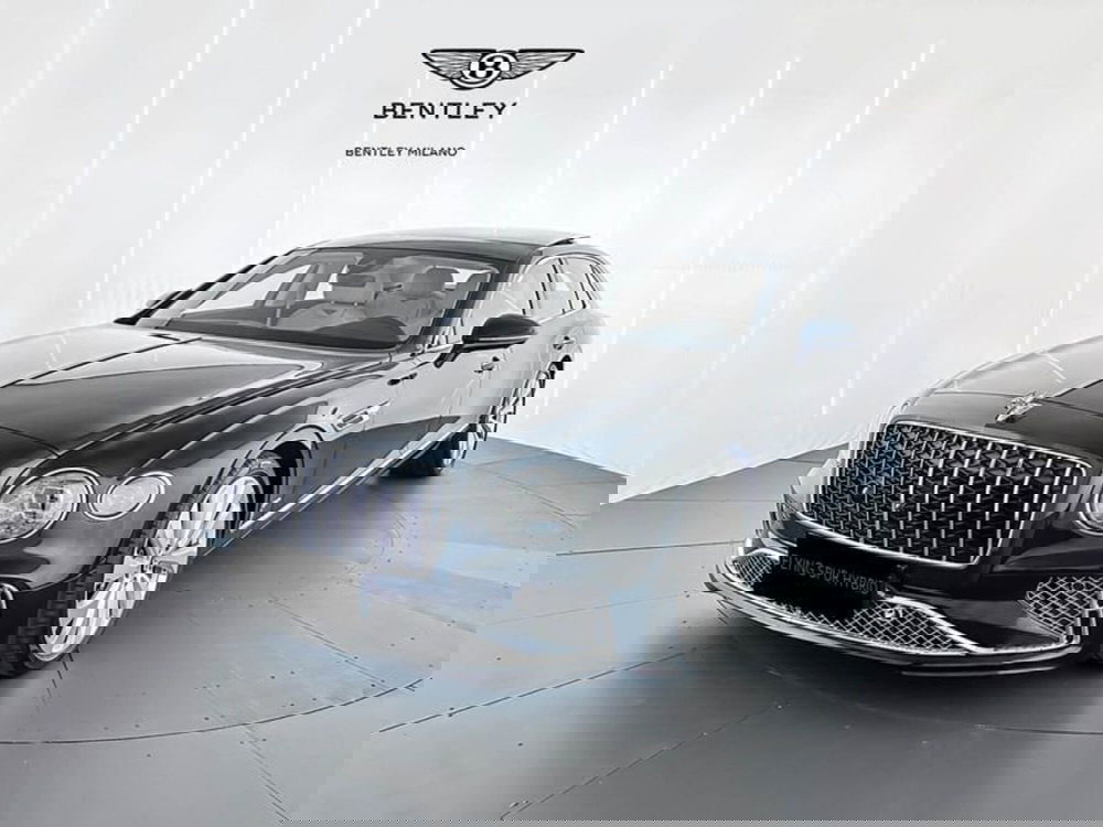 Bentley Flying Spur nuova a Milano (3)