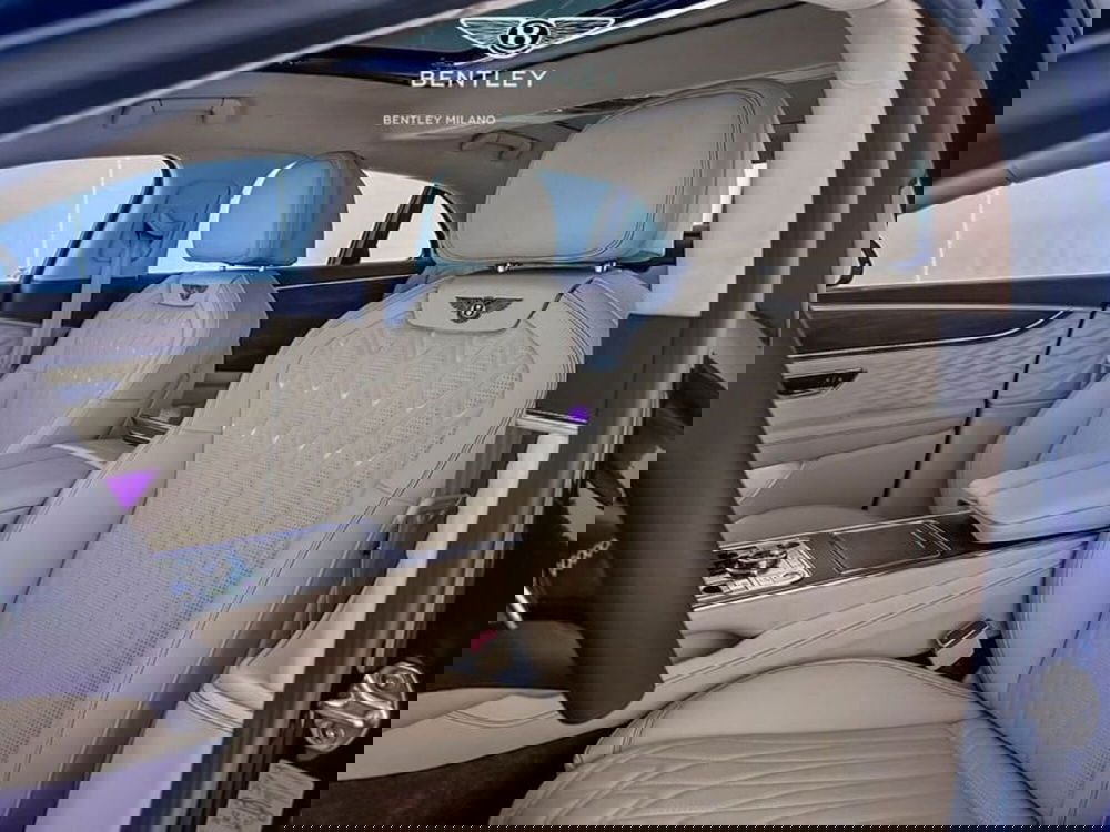 Bentley Flying Spur nuova a Milano (9)