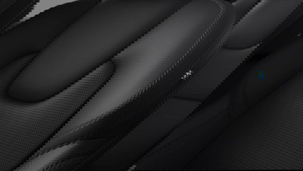 Volvo XC90 nuova a Milano (11)