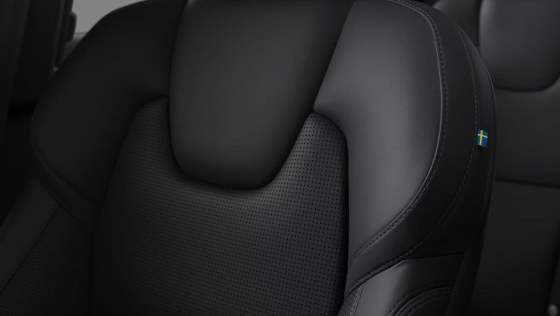 Volvo XC90 nuova a Milano (11)