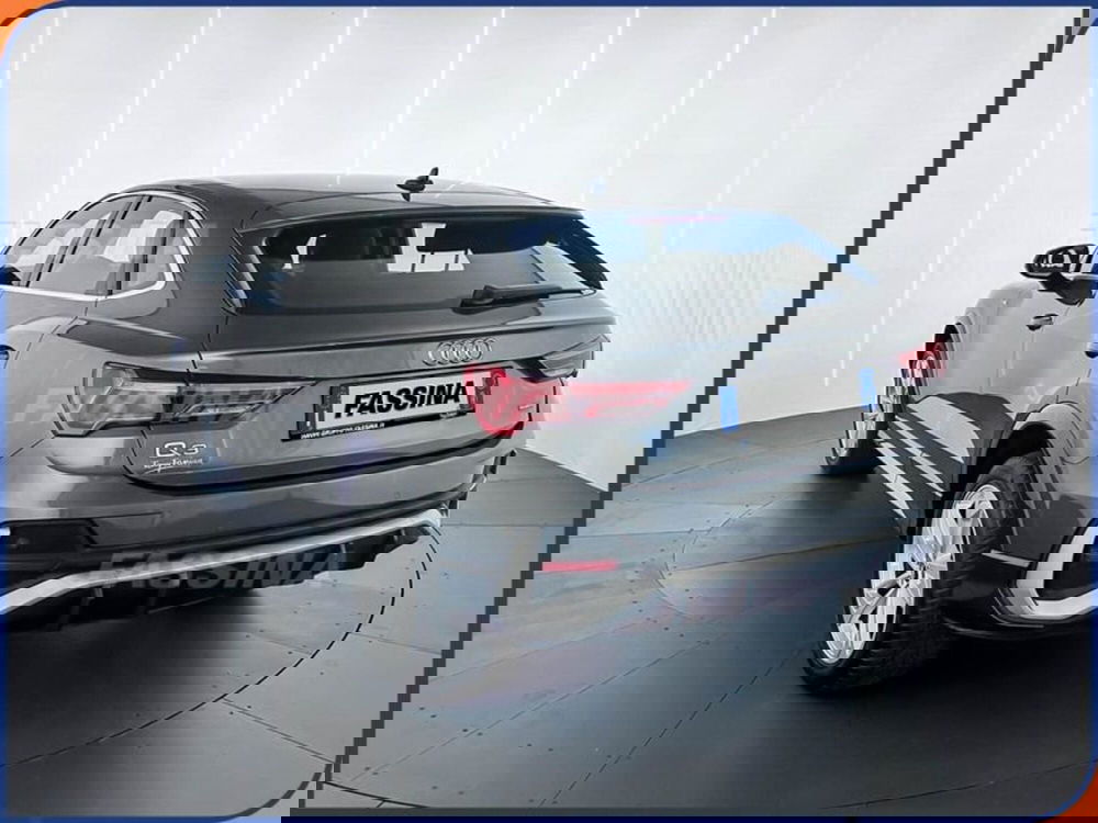 Audi Q3 Sportback usata a Milano (4)