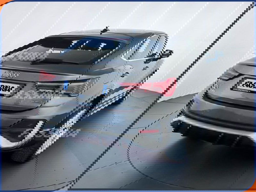 Audi Q3 Sportback usata a Milano (6)