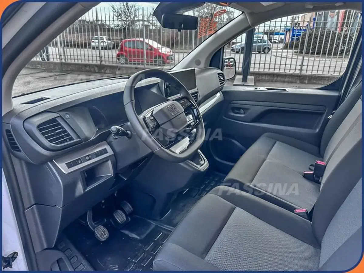 Fiat Scudo Furgone nuova a Milano (8)