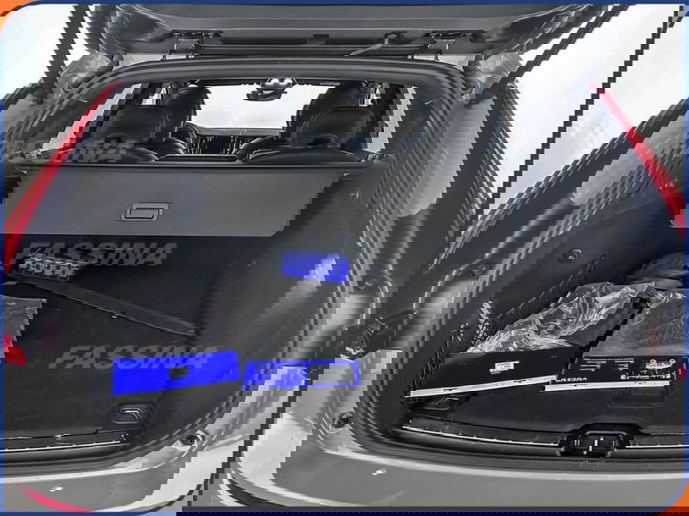 Volvo XC60 usata a Milano (11)