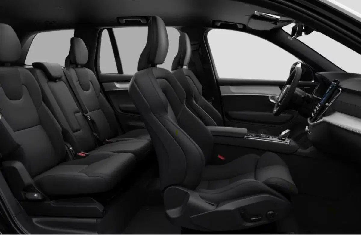 Volvo XC90 nuova a Milano (13)