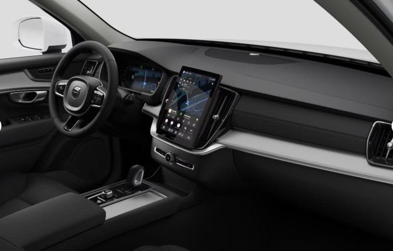 Volvo XC90 nuova a Milano (10)