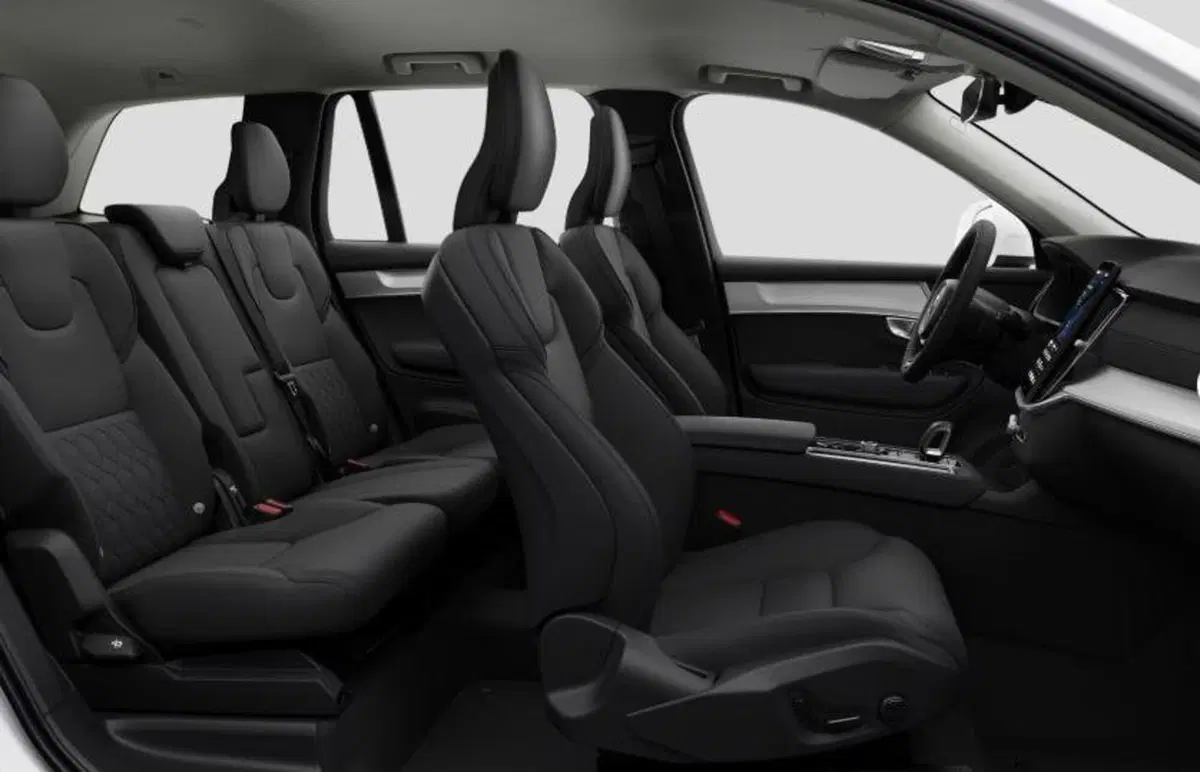 Volvo XC90 nuova a Milano (13)