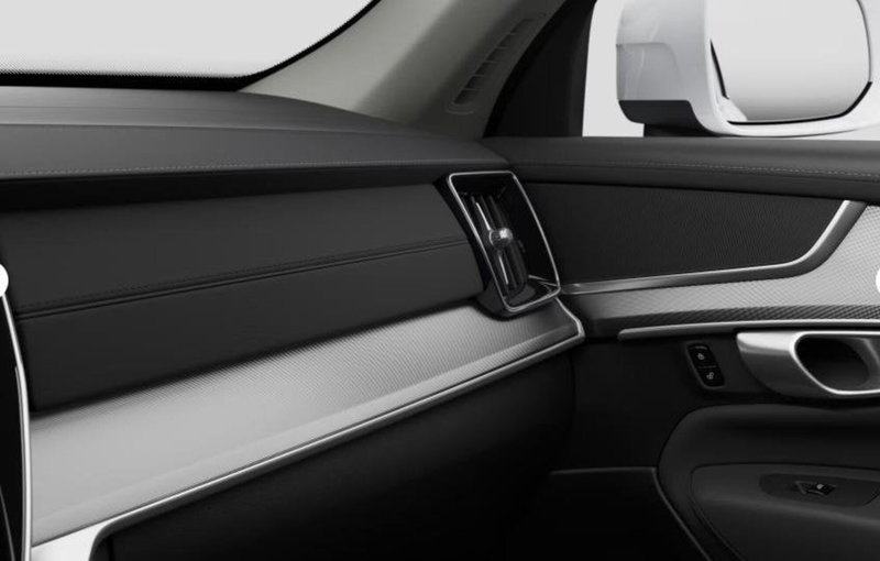 Volvo XC90 nuova a Milano (14)