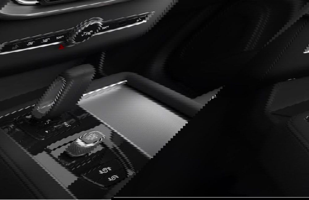 Volvo XC90 nuova a Milano (15)