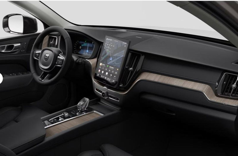 Volvo XC60 nuova a Milano (10)