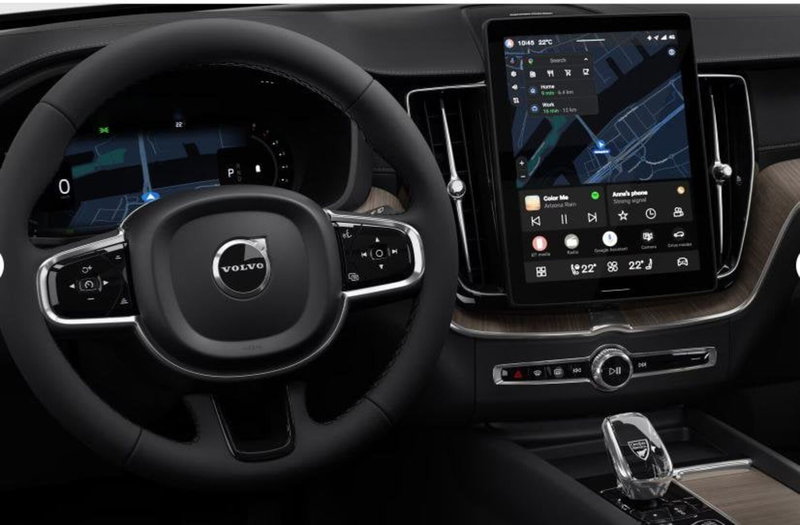 Volvo XC60 nuova a Milano (16)