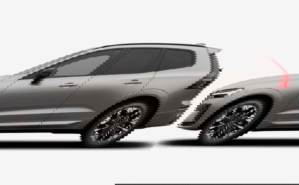 Volvo XC60 nuova a Milano (2)