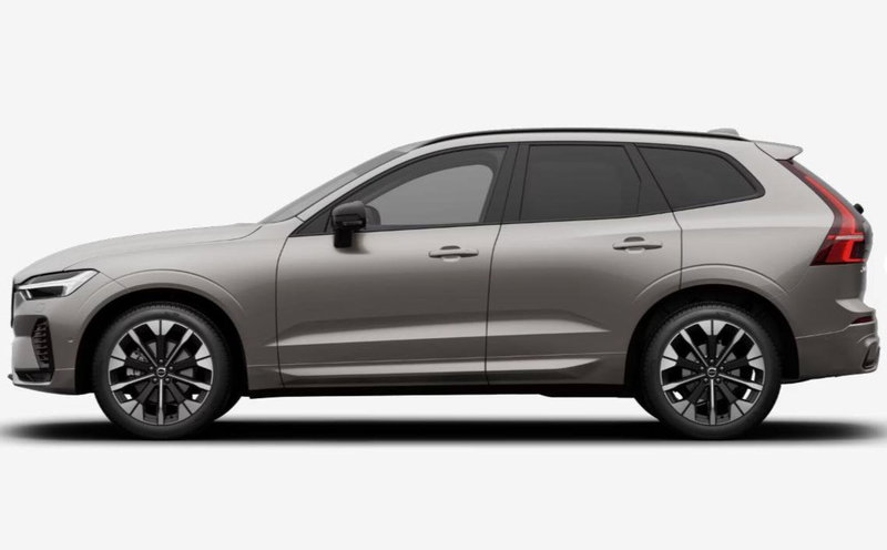 Volvo XC60 nuova a Milano (2)