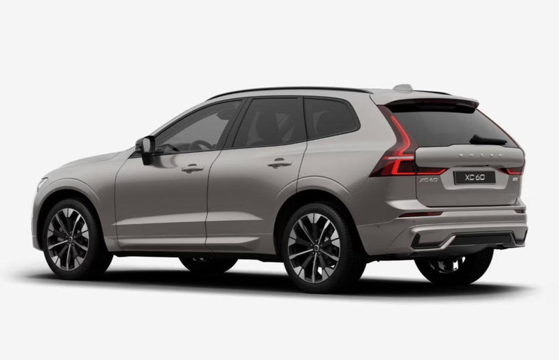 Volvo XC60 nuova a Milano (3)