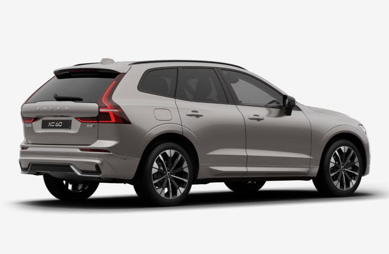 Volvo XC60 nuova a Milano (5)