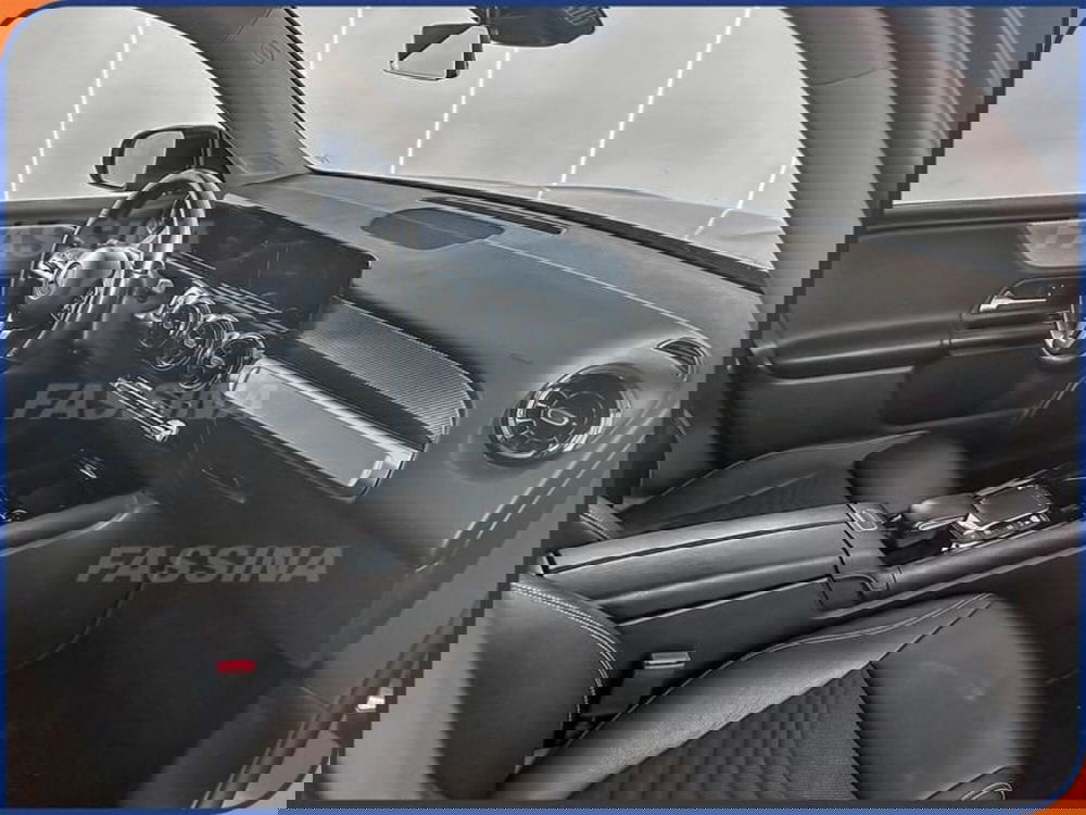 Mercedes-Benz GLB usata a Milano (14)