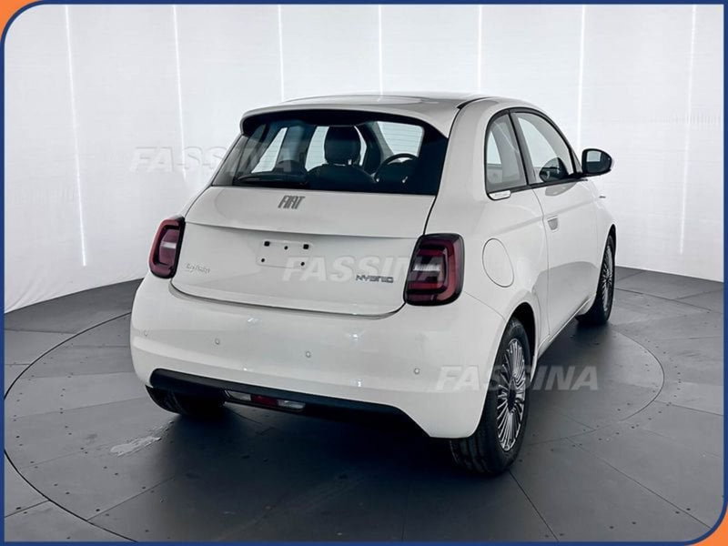 Fiat 500 nuova a Milano (6)