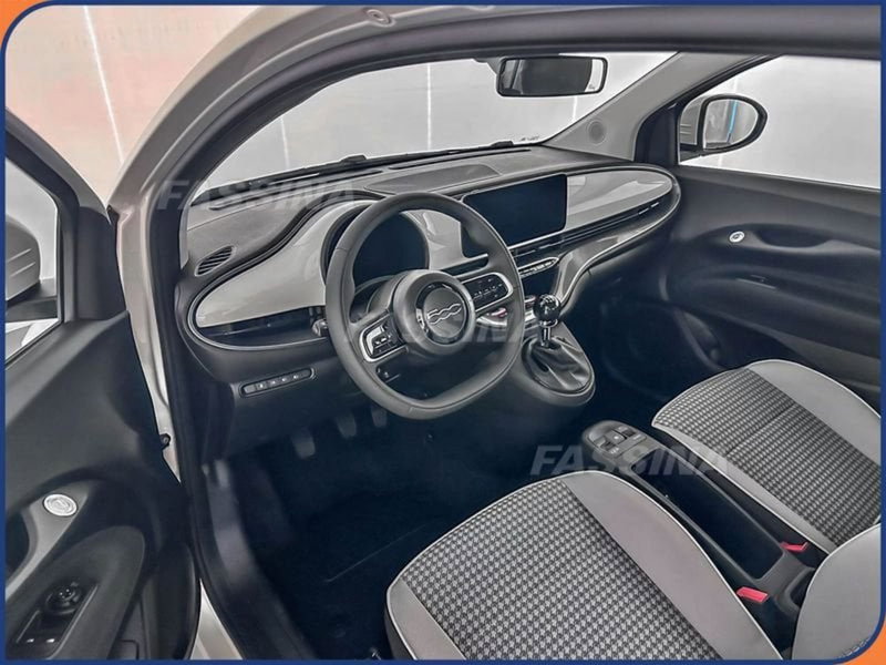 Fiat 500 nuova a Milano (9)