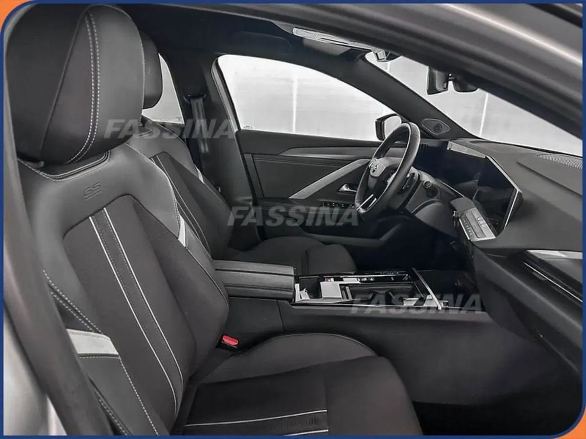 Opel Astra usata a Milano (13)