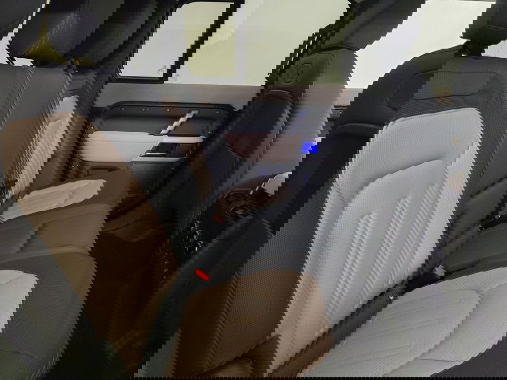 Land Rover Defender usata a Bologna (2)