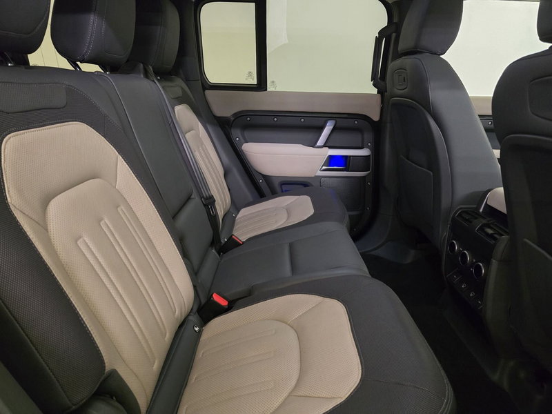 Land Rover Defender usata a Bologna (2)