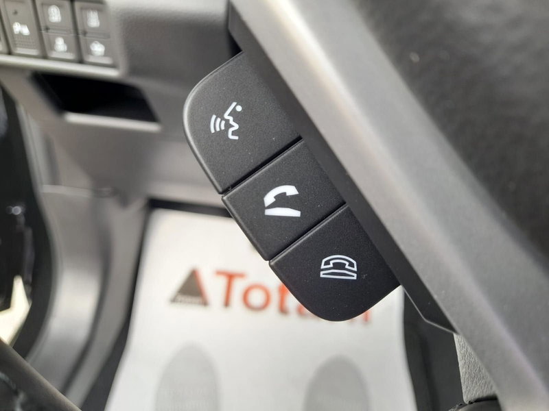 Suzuki S-Cross nuova a L'Aquila (11)