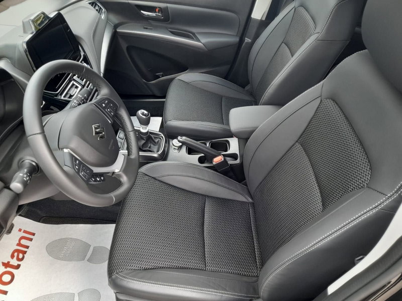 Suzuki S-Cross nuova a L'Aquila (12)