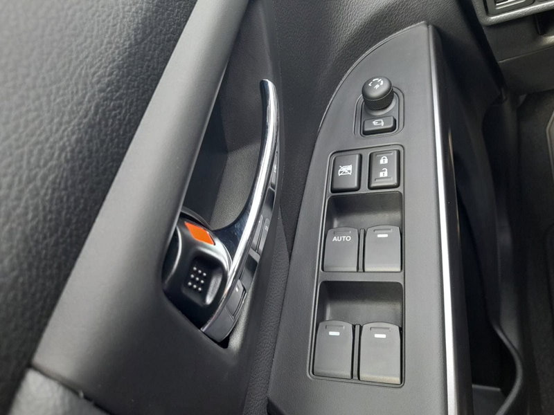 Suzuki S-Cross nuova a L'Aquila (14)