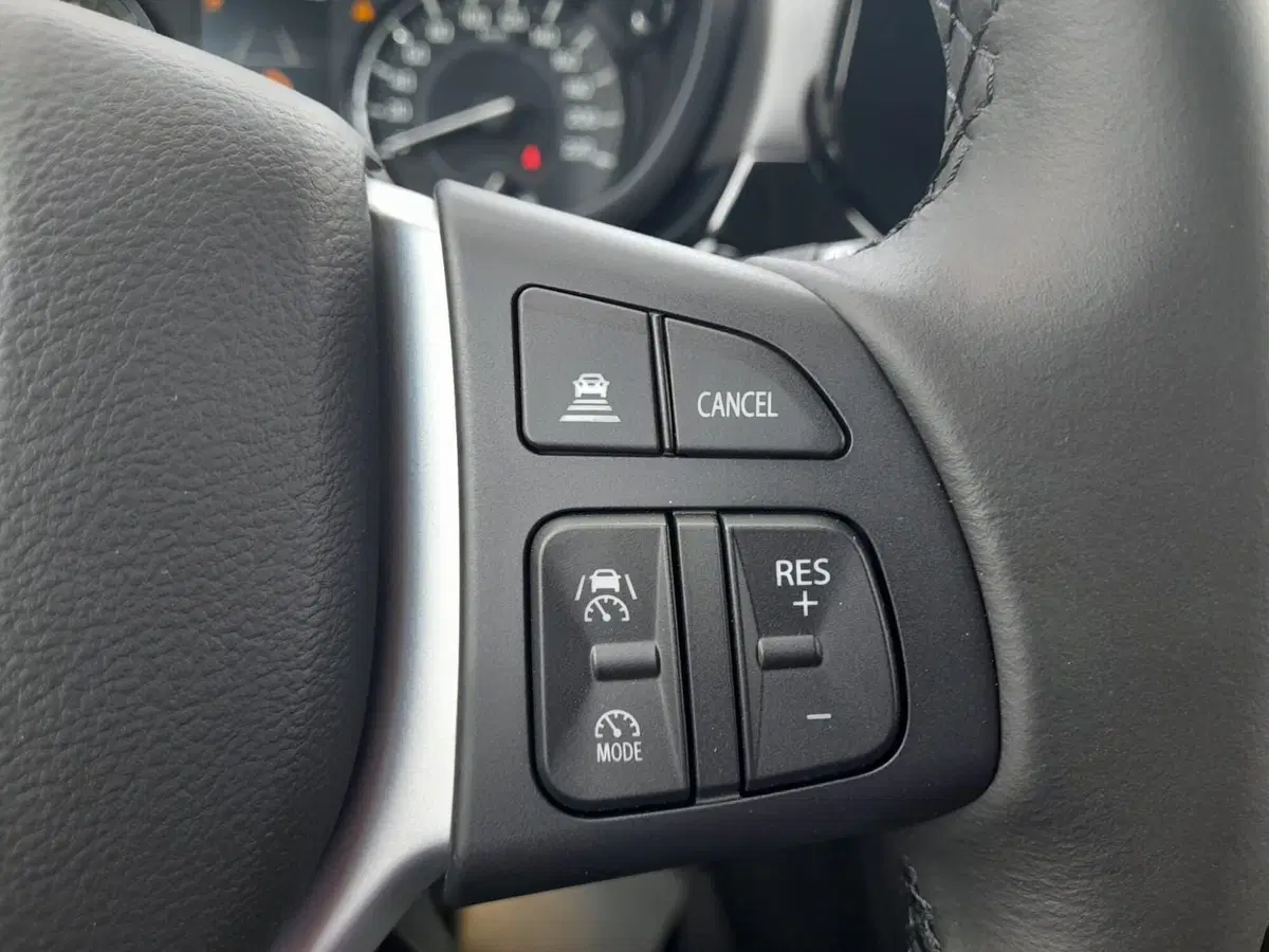 Suzuki S-Cross nuova a L'Aquila (15)