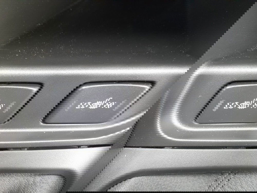 Suzuki S-Cross nuova a L'Aquila (17)