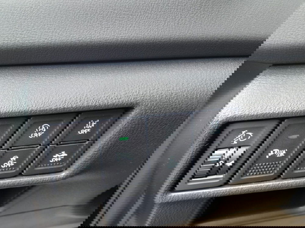 Suzuki S-Cross nuova a L'Aquila (19)