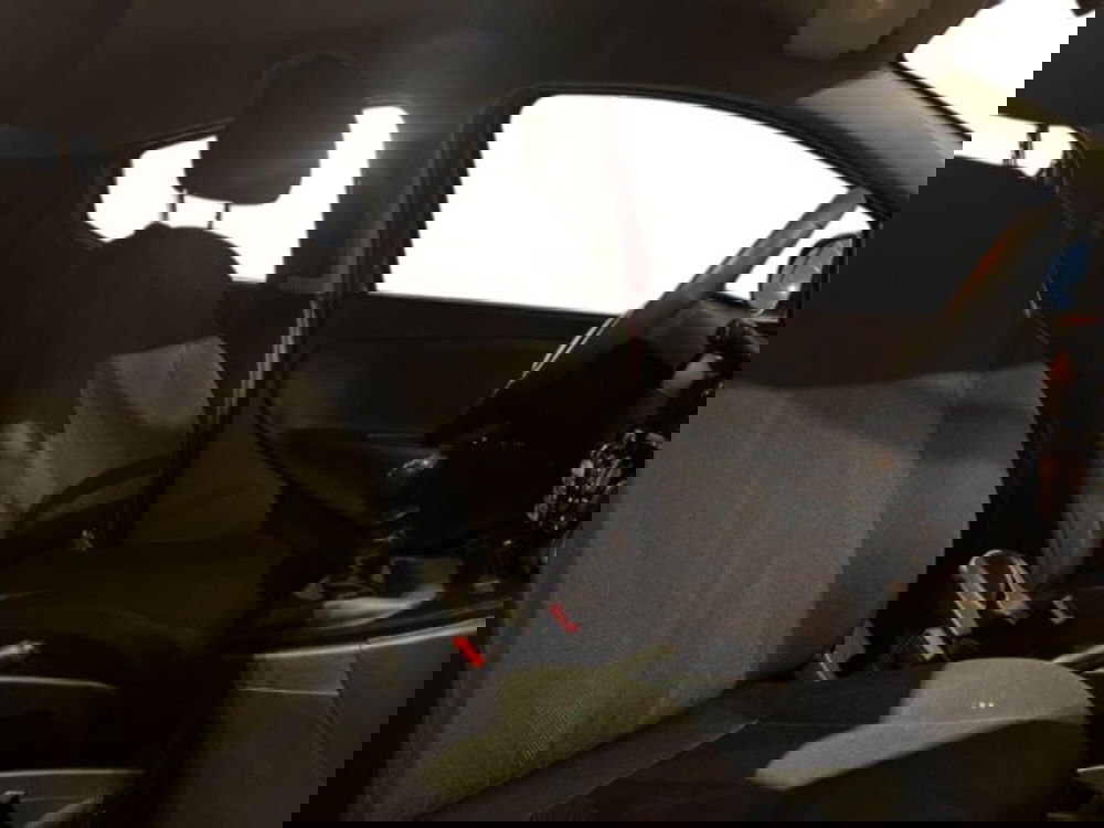 Lancia Ypsilon usata a Ancona (16)