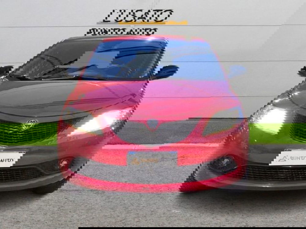 Lancia Ypsilon usata a Ancona (2)