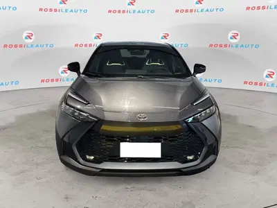 Toyota Toyota C-HR 2.0 phev Lounge fwd e-cvt del 2025 usata a Massa