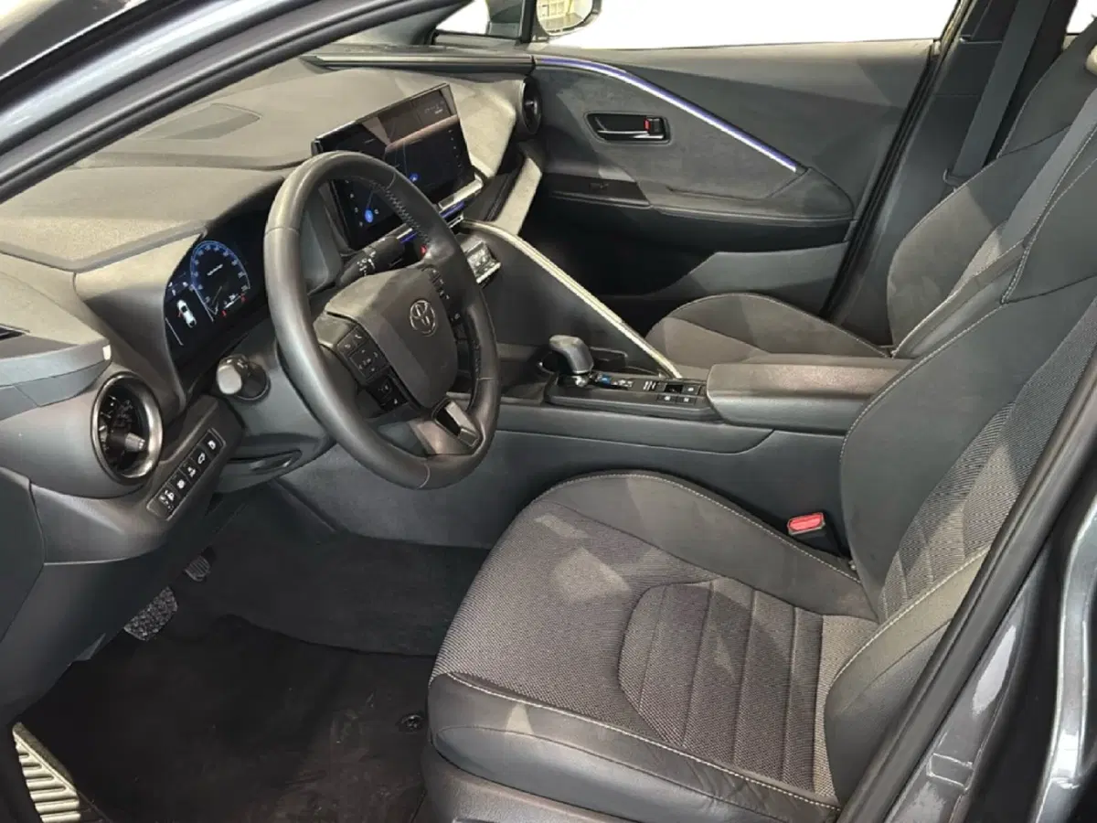 Toyota Toyota C-HR usata a Massa-Carrara (12)