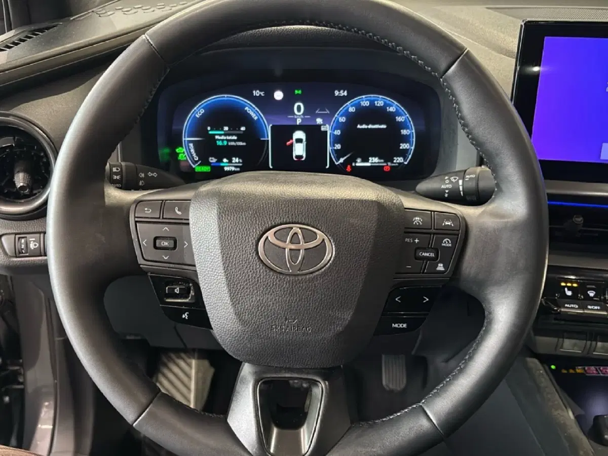 Toyota Toyota C-HR usata a Massa-Carrara (8)