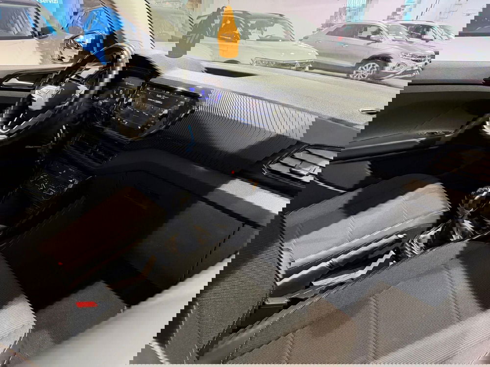 Volkswagen T-Cross usata a Genova (10)