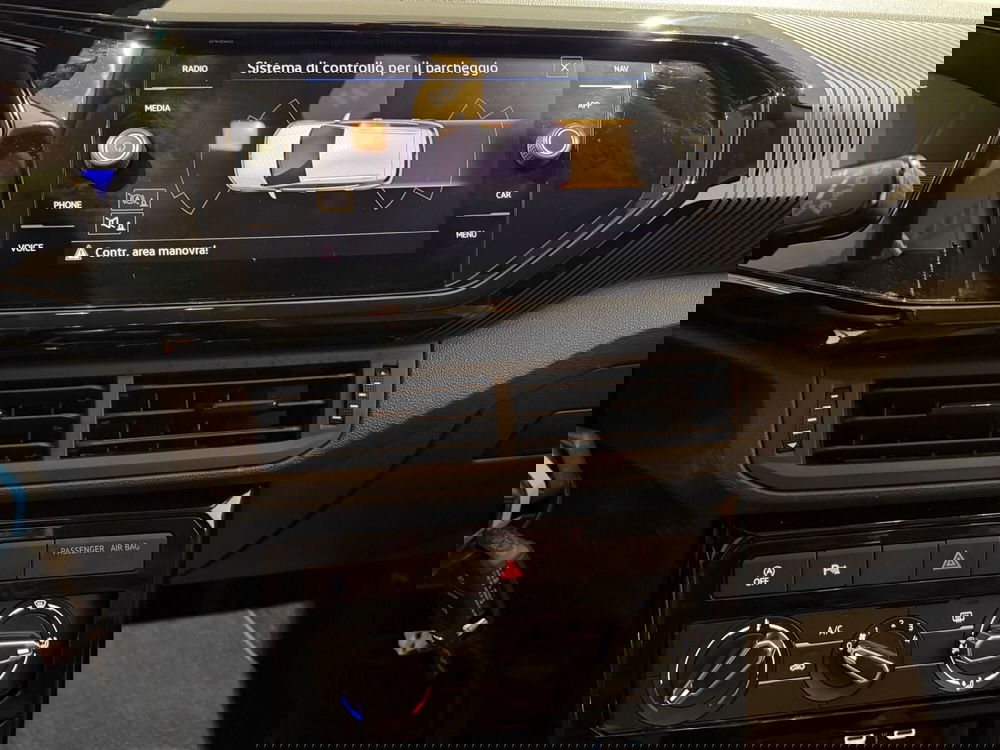 Volkswagen T-Cross usata a Genova (13)