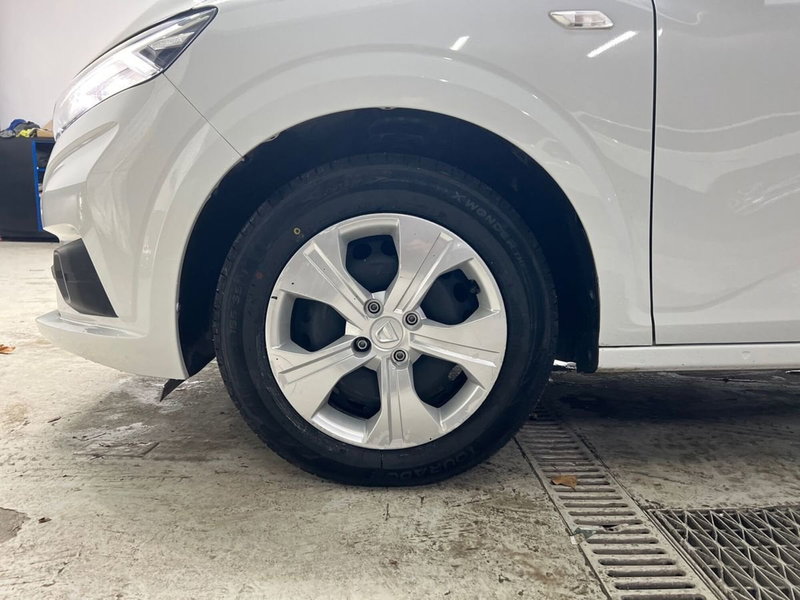 Dacia Sandero Streetway usata a Roma (16)