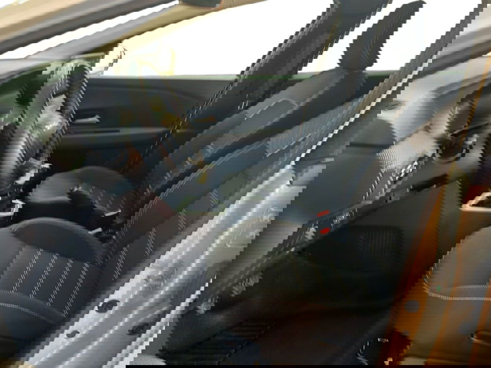 Dacia Jogger usata a Roma (14)