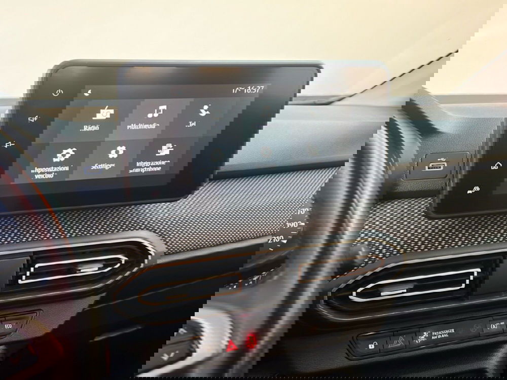 Dacia Jogger usata a Roma (18)