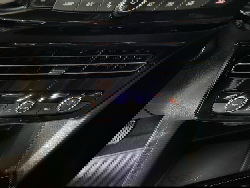 Opel Mokka usata a Torino (11)