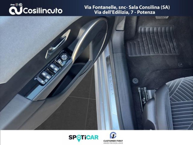 Lancia Ypsilon usata a Salerno (16)