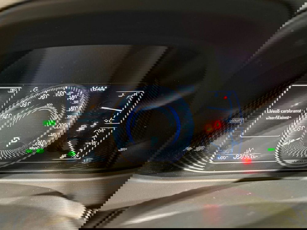 Lexus UX usata a Sondrio (8)