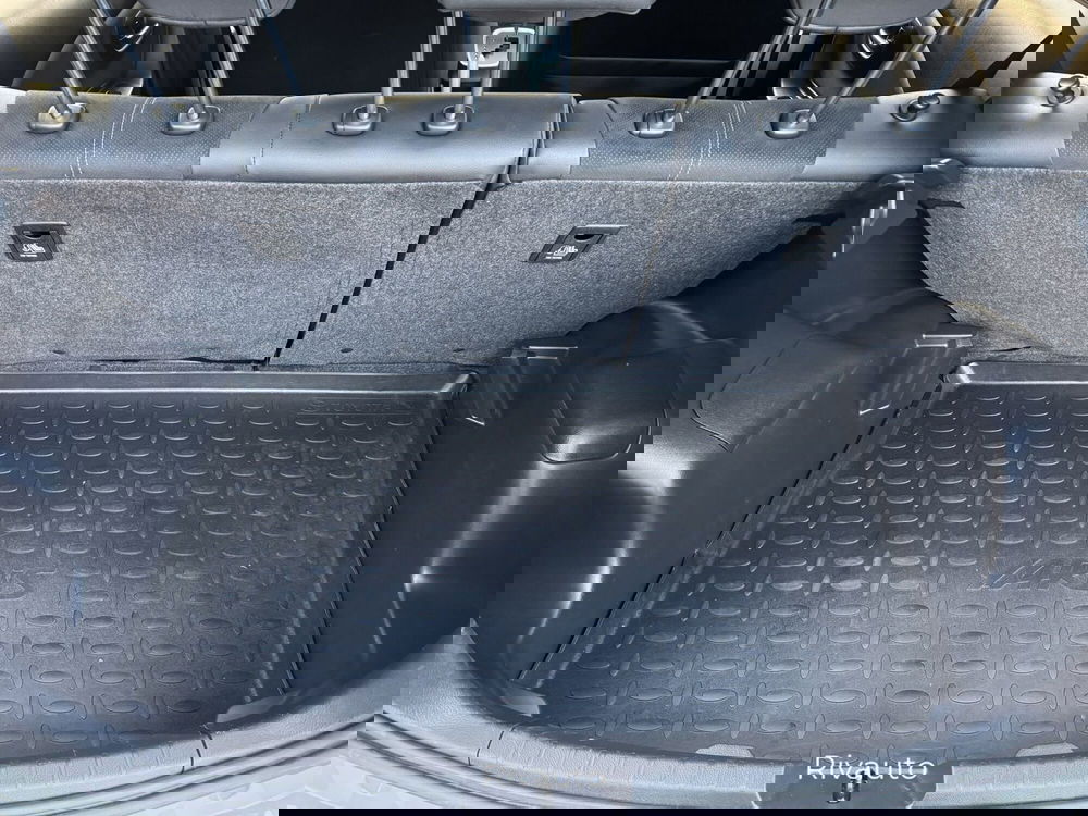 Toyota Yaris usata a Como (12)