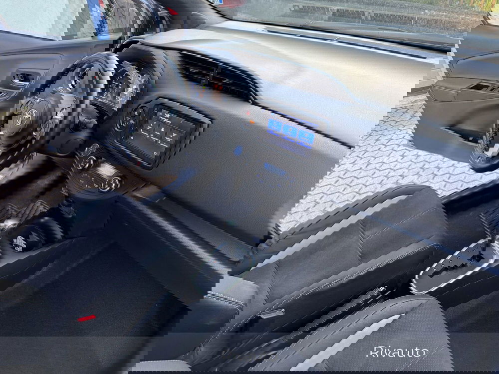 Toyota Yaris usata a Como (6)